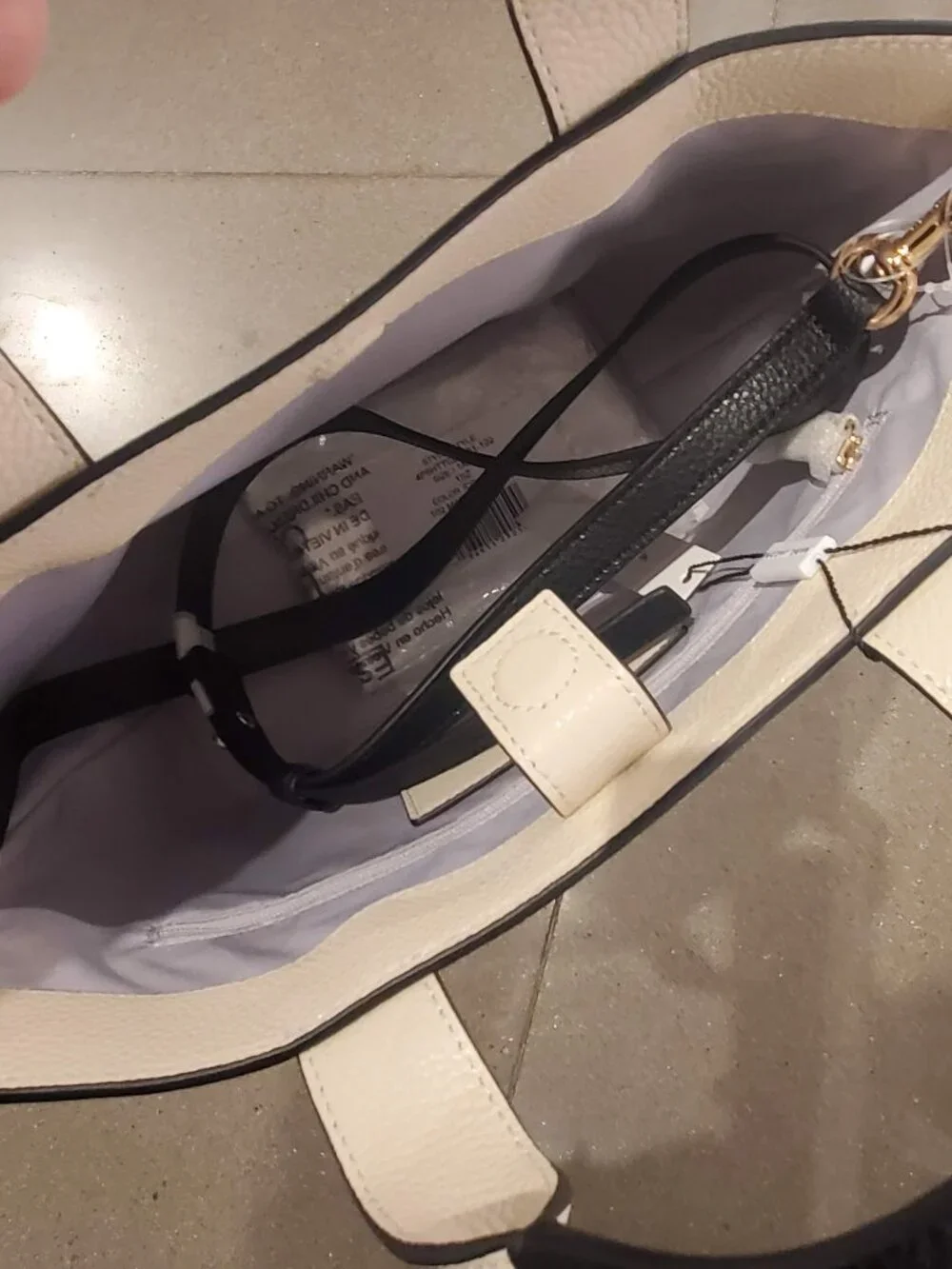 Marc Jacobs Small Pebble Leather Tote with Strap - Picture 3 of 3
